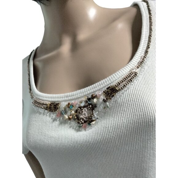 Uniform Woman Cream Short Sleeve Top Size 2X Beaded Embellished Scoop Neckline - Picture 3 of 8